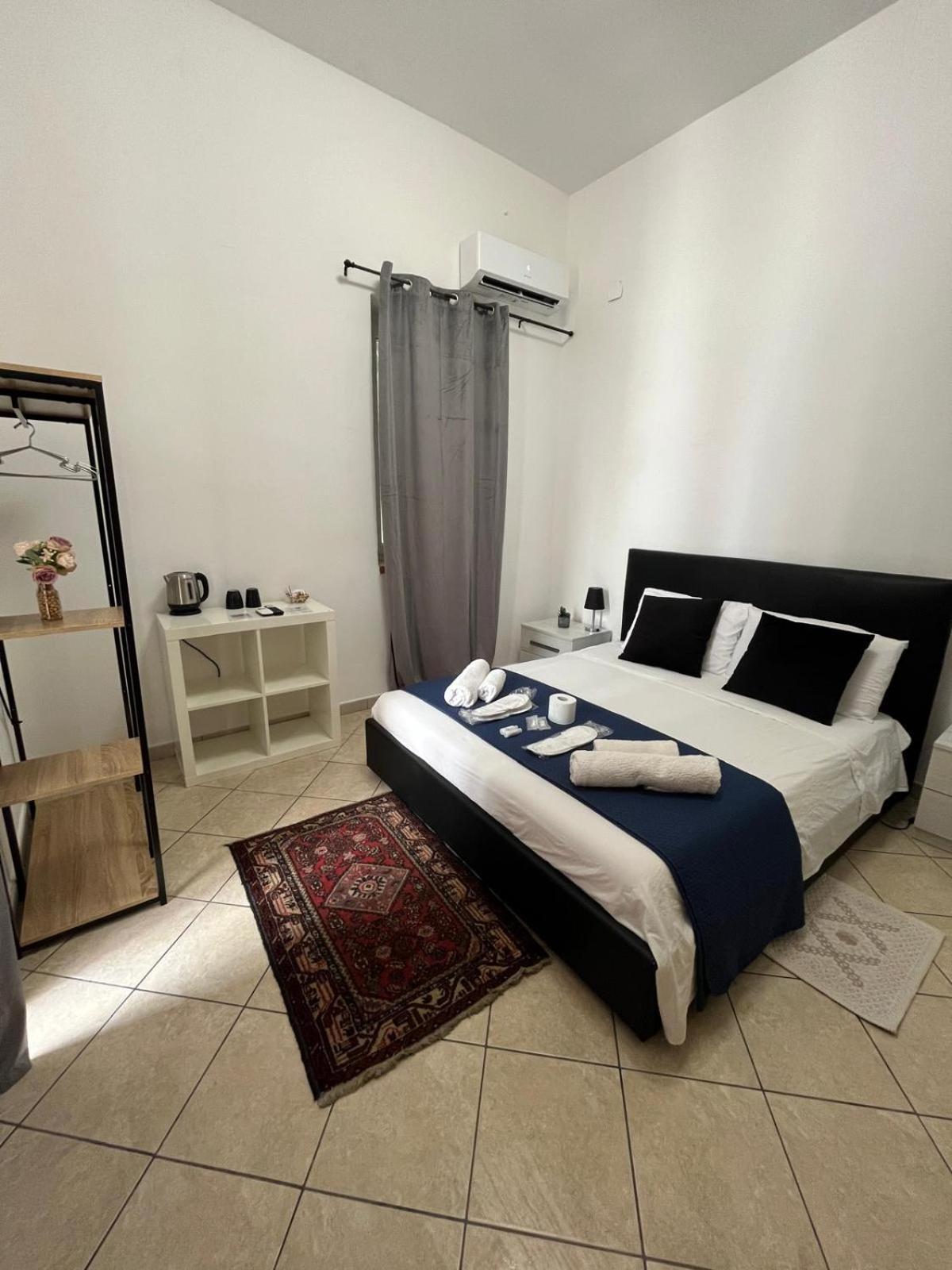 Bed and Breakfast Whitehouse Lecce Esterno foto