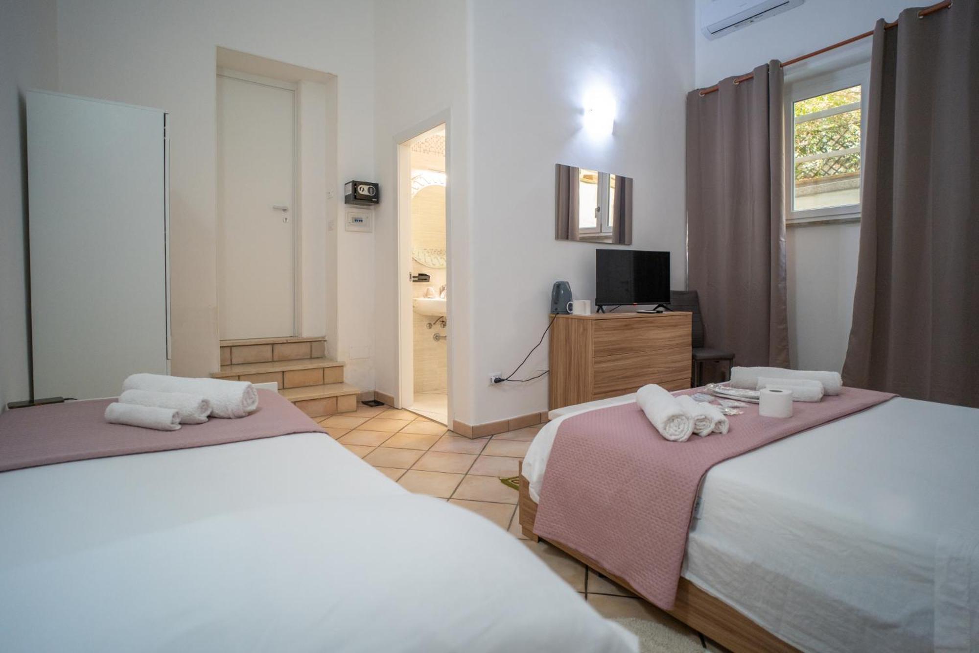 Bed and Breakfast Whitehouse Lecce Esterno foto