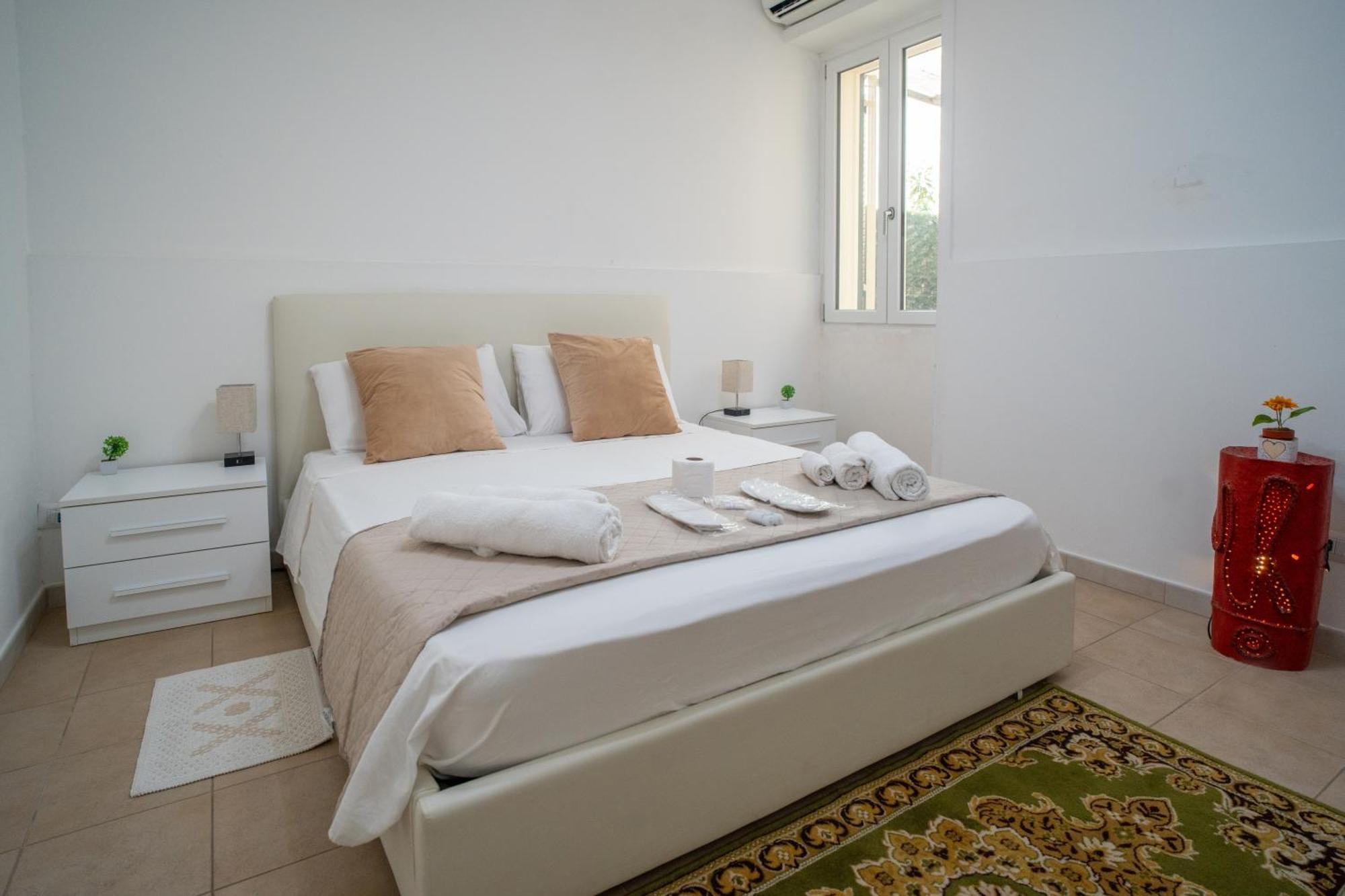 Bed and Breakfast Whitehouse Lecce Esterno foto