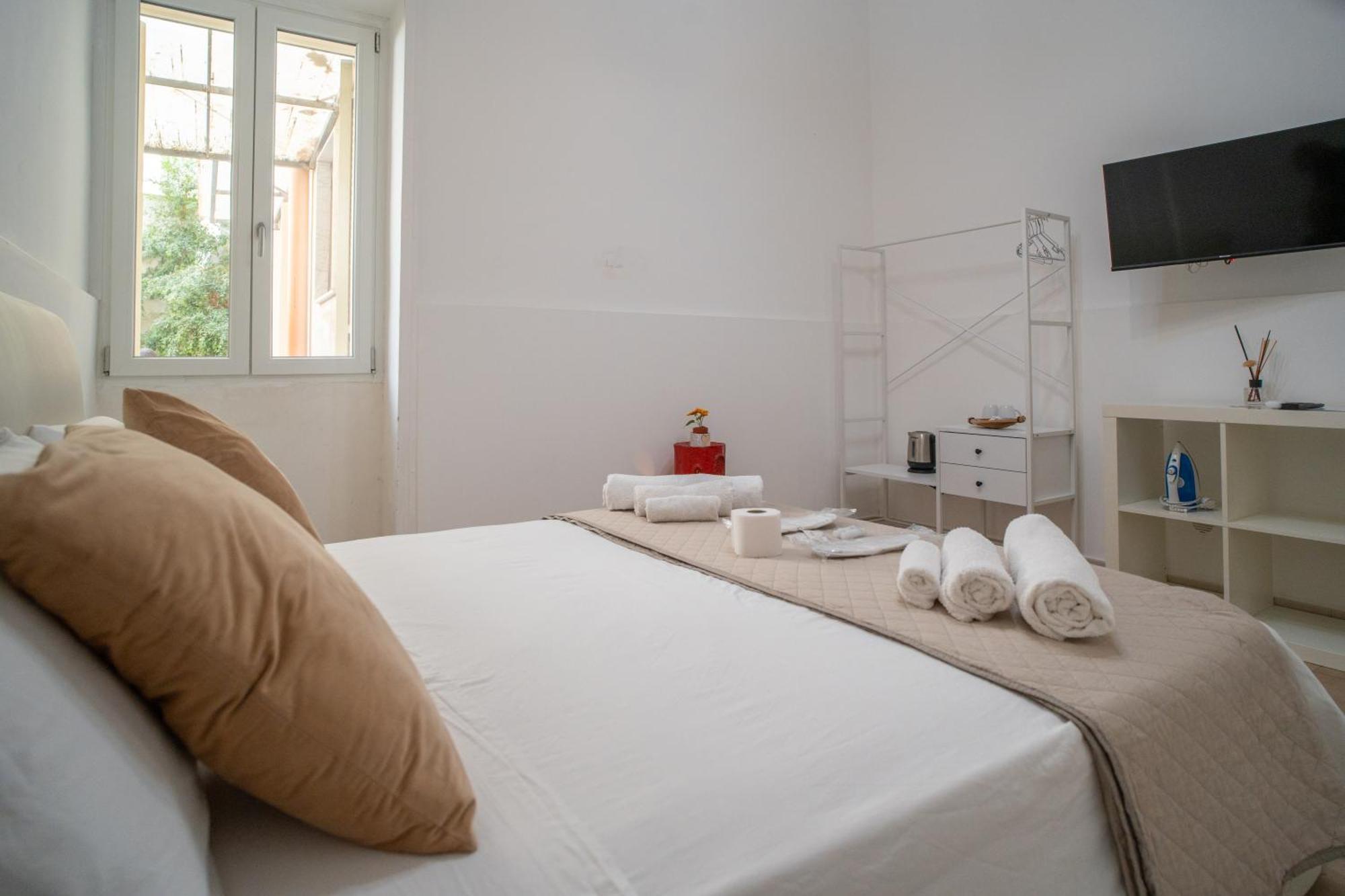 Bed and Breakfast Whitehouse Lecce Esterno foto