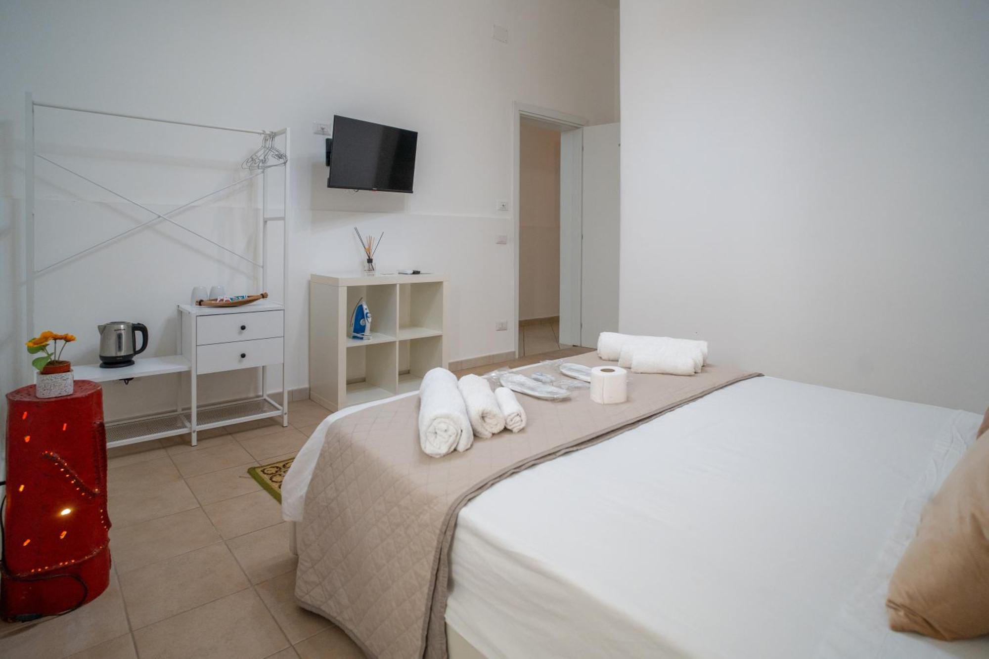 Bed and Breakfast Whitehouse Lecce Esterno foto