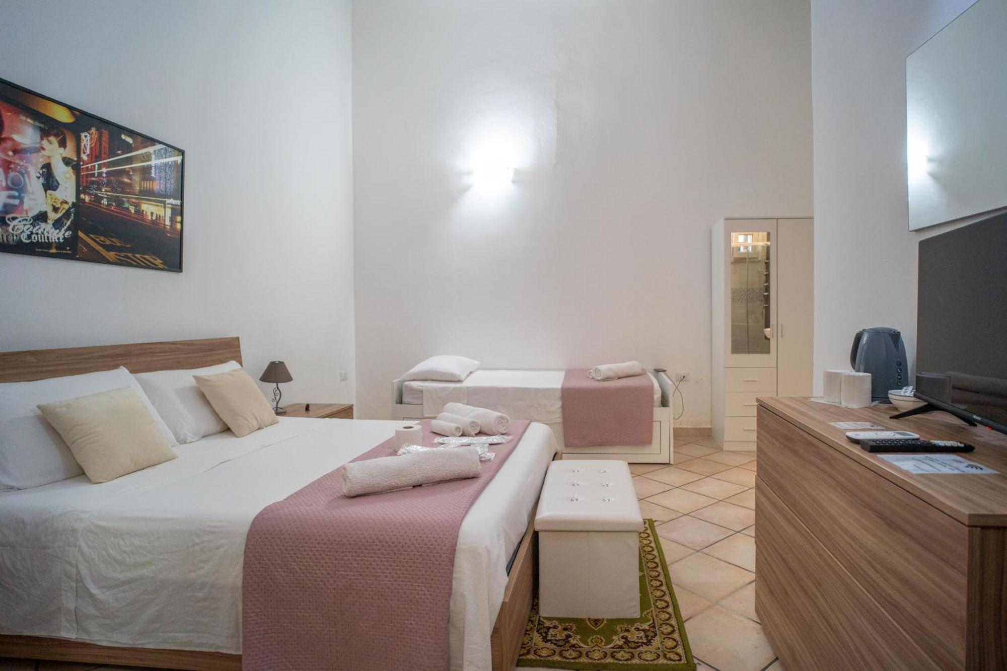 Bed and Breakfast Whitehouse Lecce Esterno foto