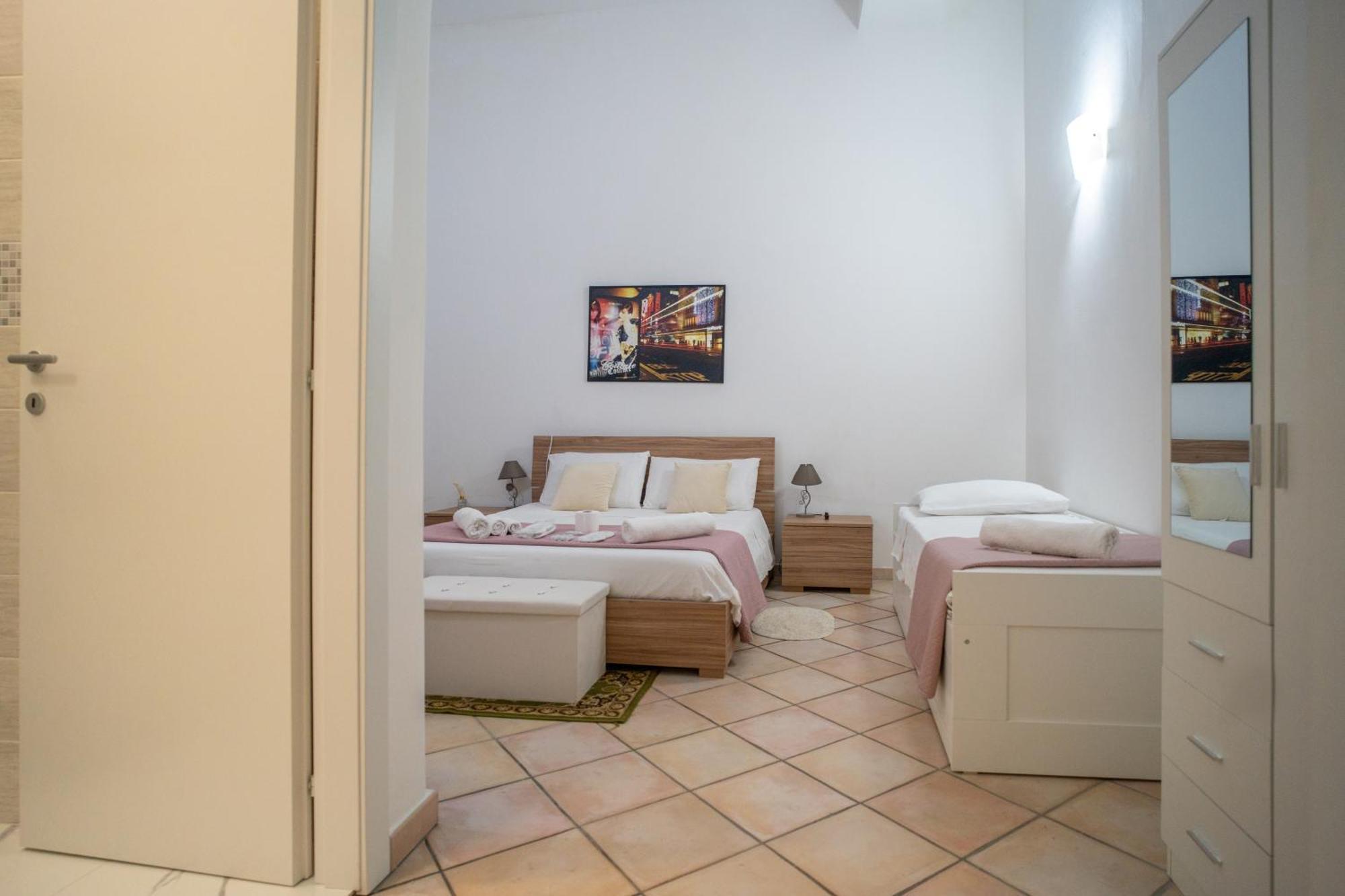 Bed and Breakfast Whitehouse Lecce Esterno foto