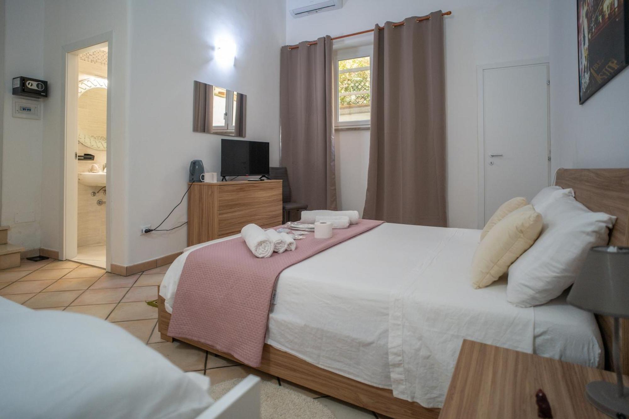 Bed and Breakfast Whitehouse Lecce Esterno foto
