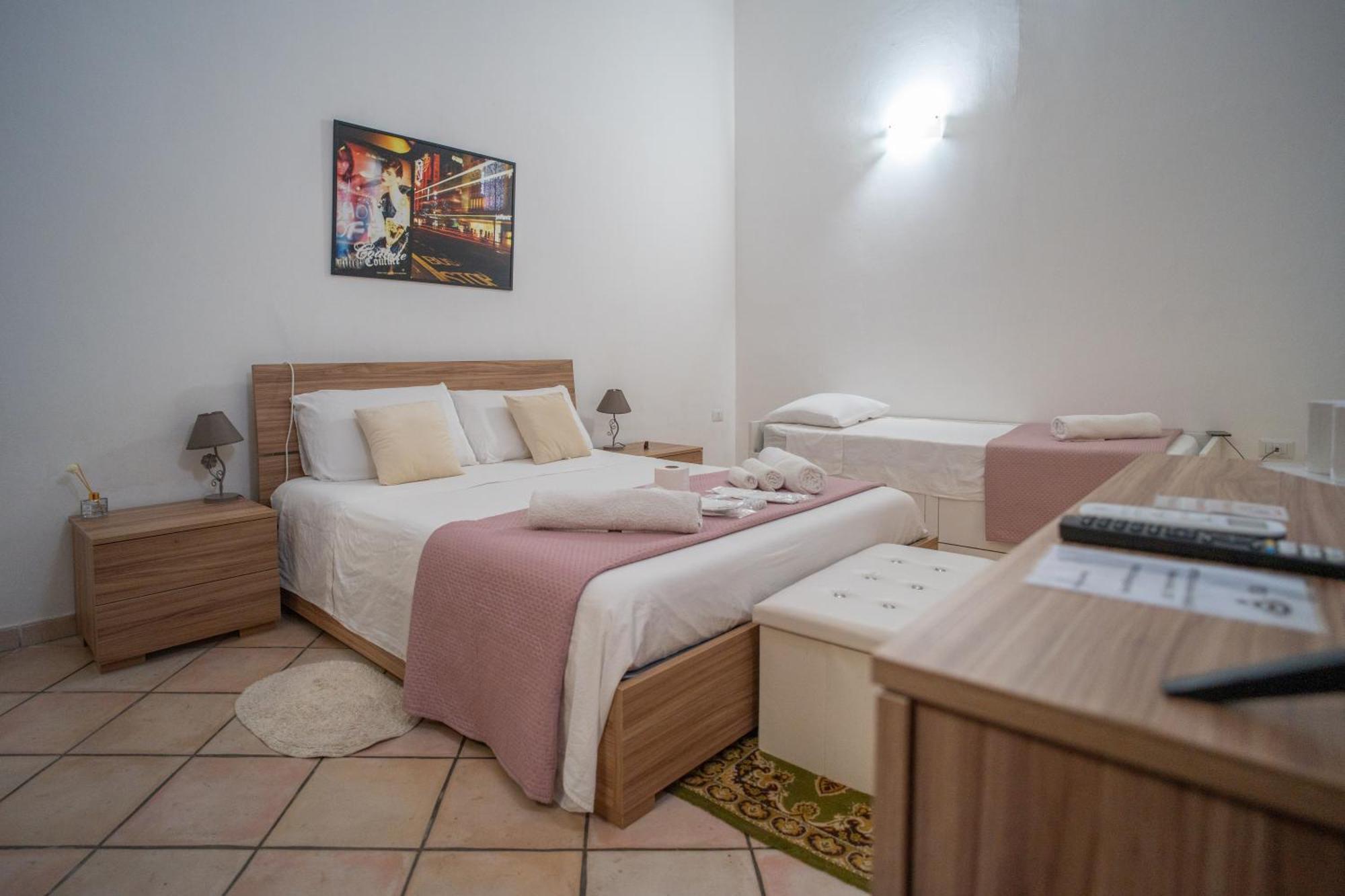 Bed and Breakfast Whitehouse Lecce Esterno foto
