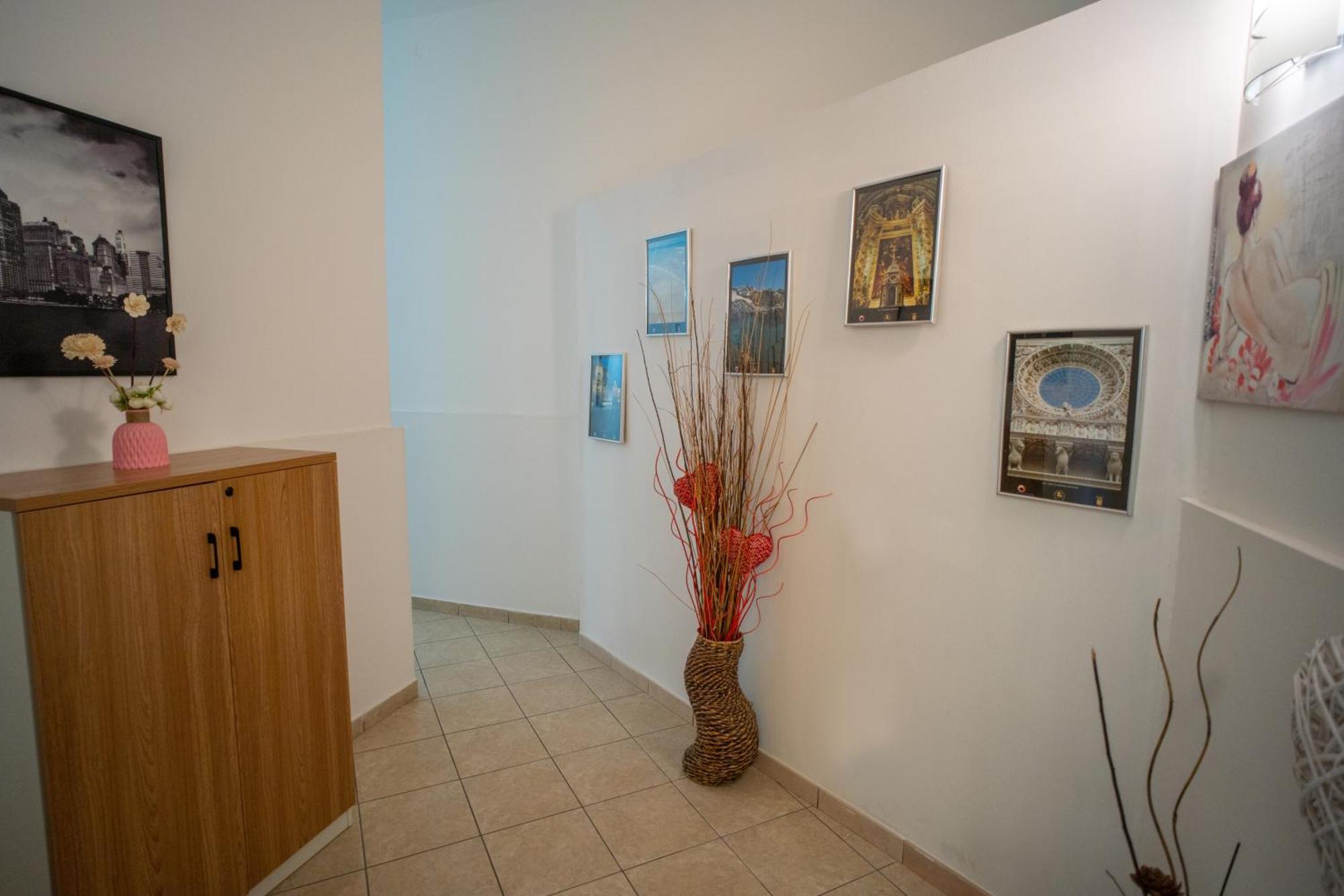 Bed and Breakfast Whitehouse Lecce Esterno foto
