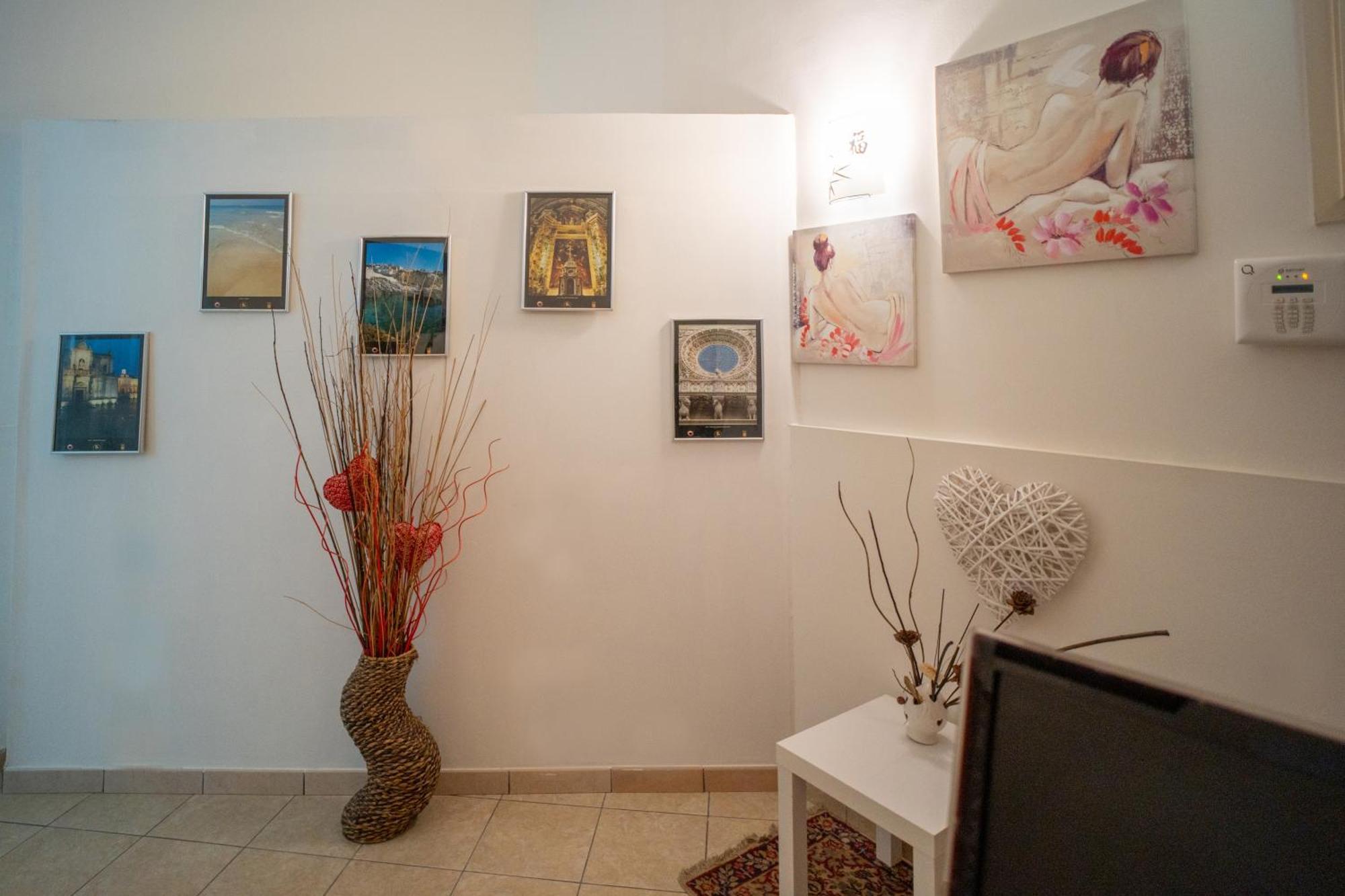 Bed and Breakfast Whitehouse Lecce Esterno foto