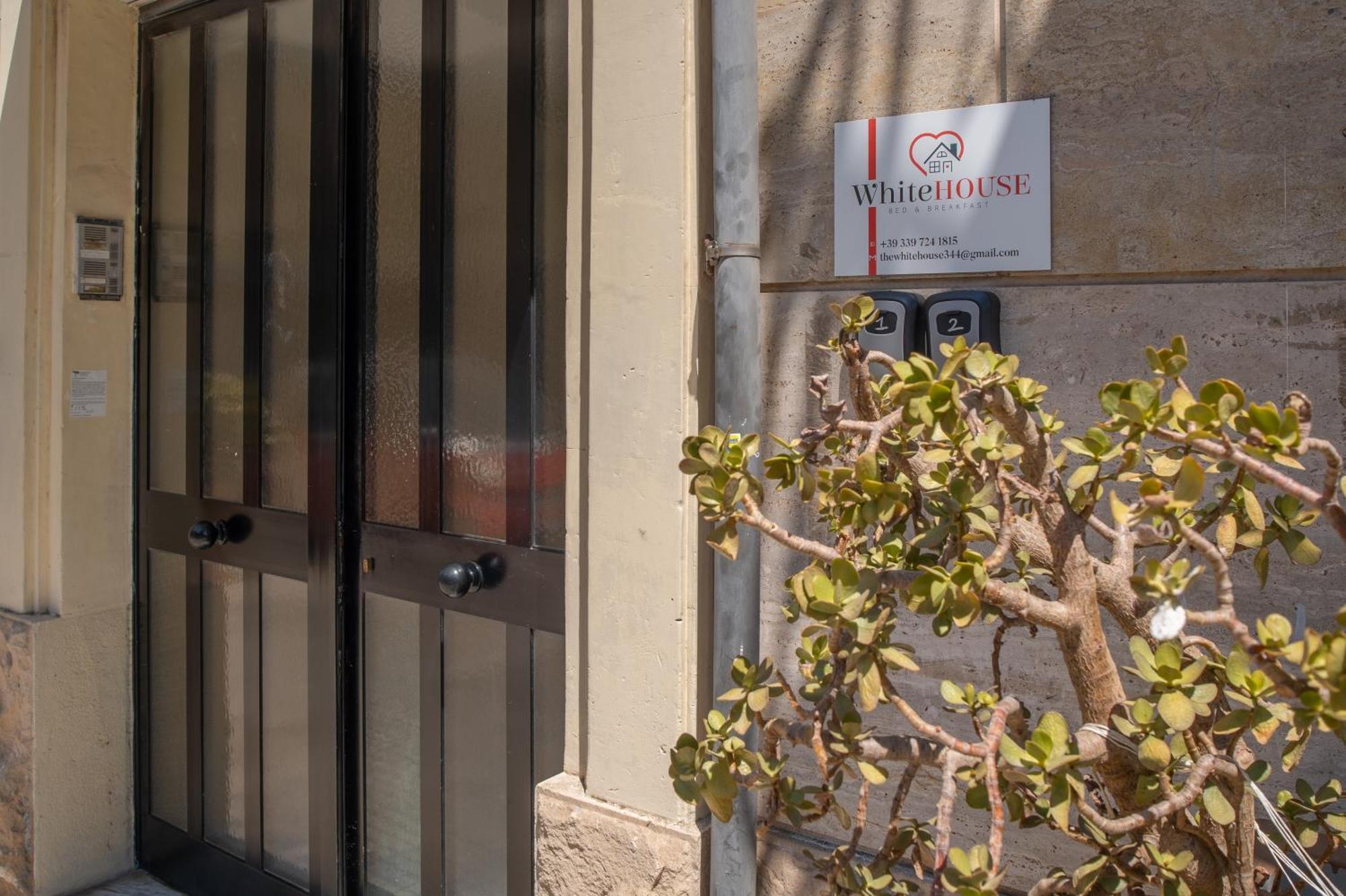 Bed and Breakfast Whitehouse Lecce Esterno foto